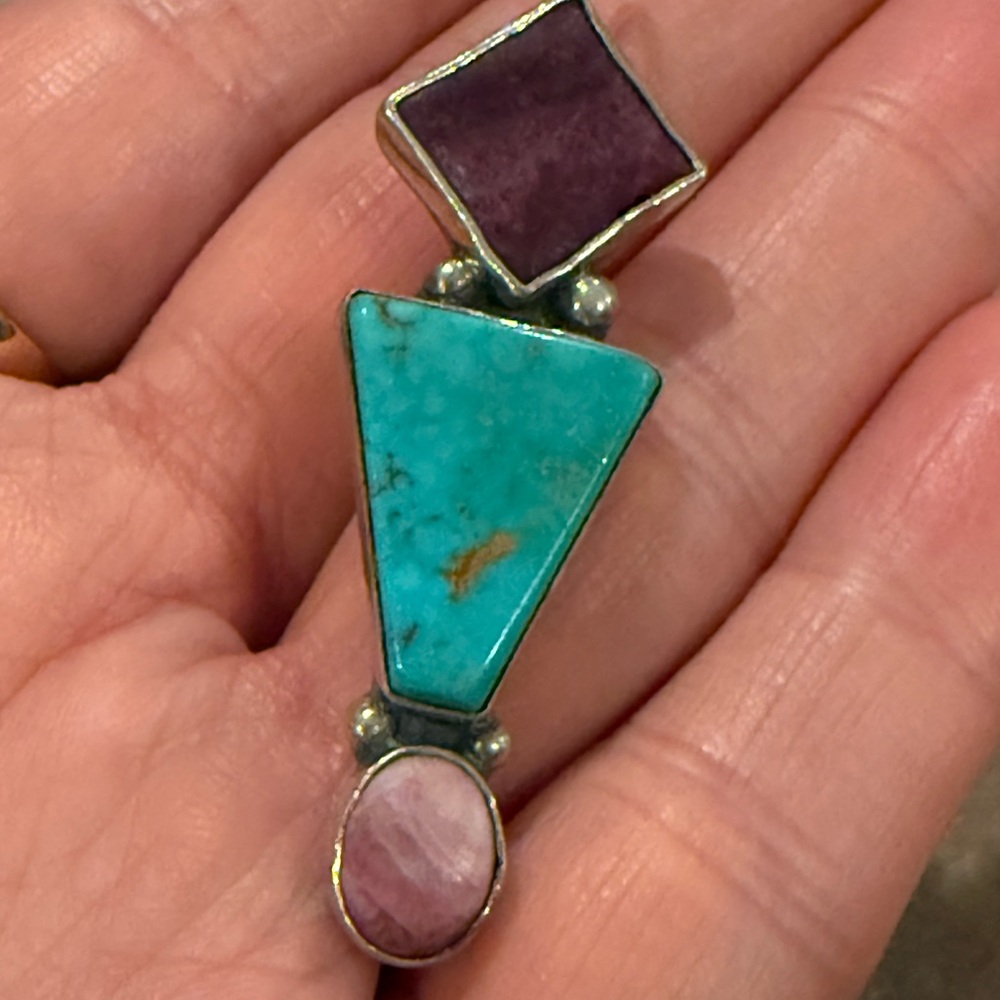 Vintage Navajo Sterling Silver Turquoise and Purple Earrings - Picture 4 of 6
